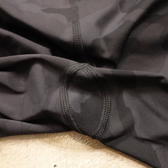 Lululemon Base Pace High-Rise Crop 23" Women’s Size 4 Camo Deep Coal Multi - Picture 12 of 12